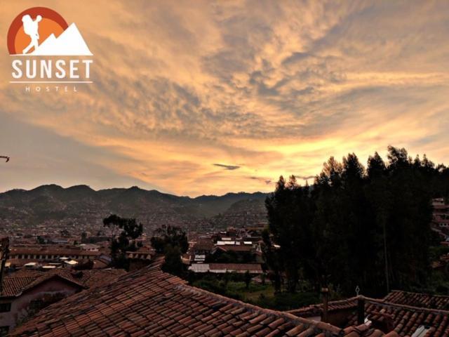 Хостел Sunset House Куско Экстерьер фото